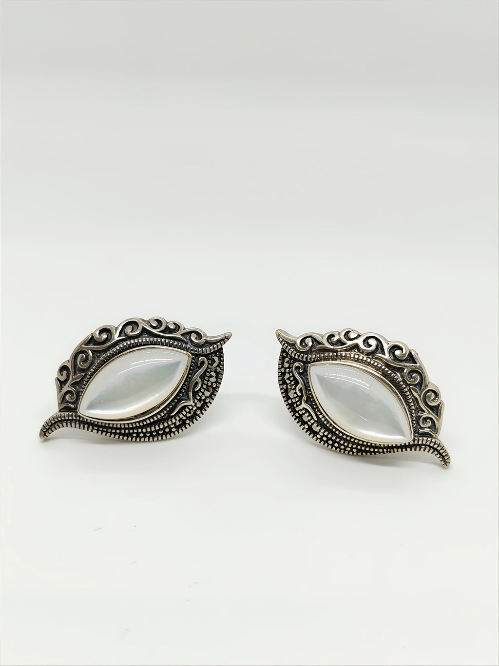 Antique Silver Leaf Design Earrings with Mother of Pearl Stone by SilvSaga